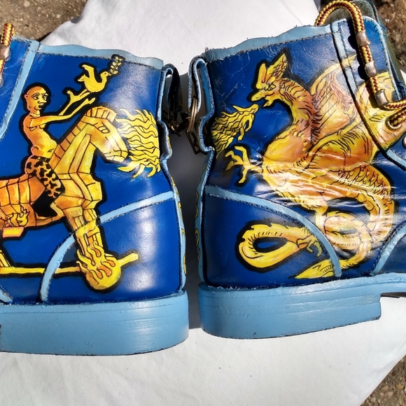 Custom Boots - Picture 4 of 15